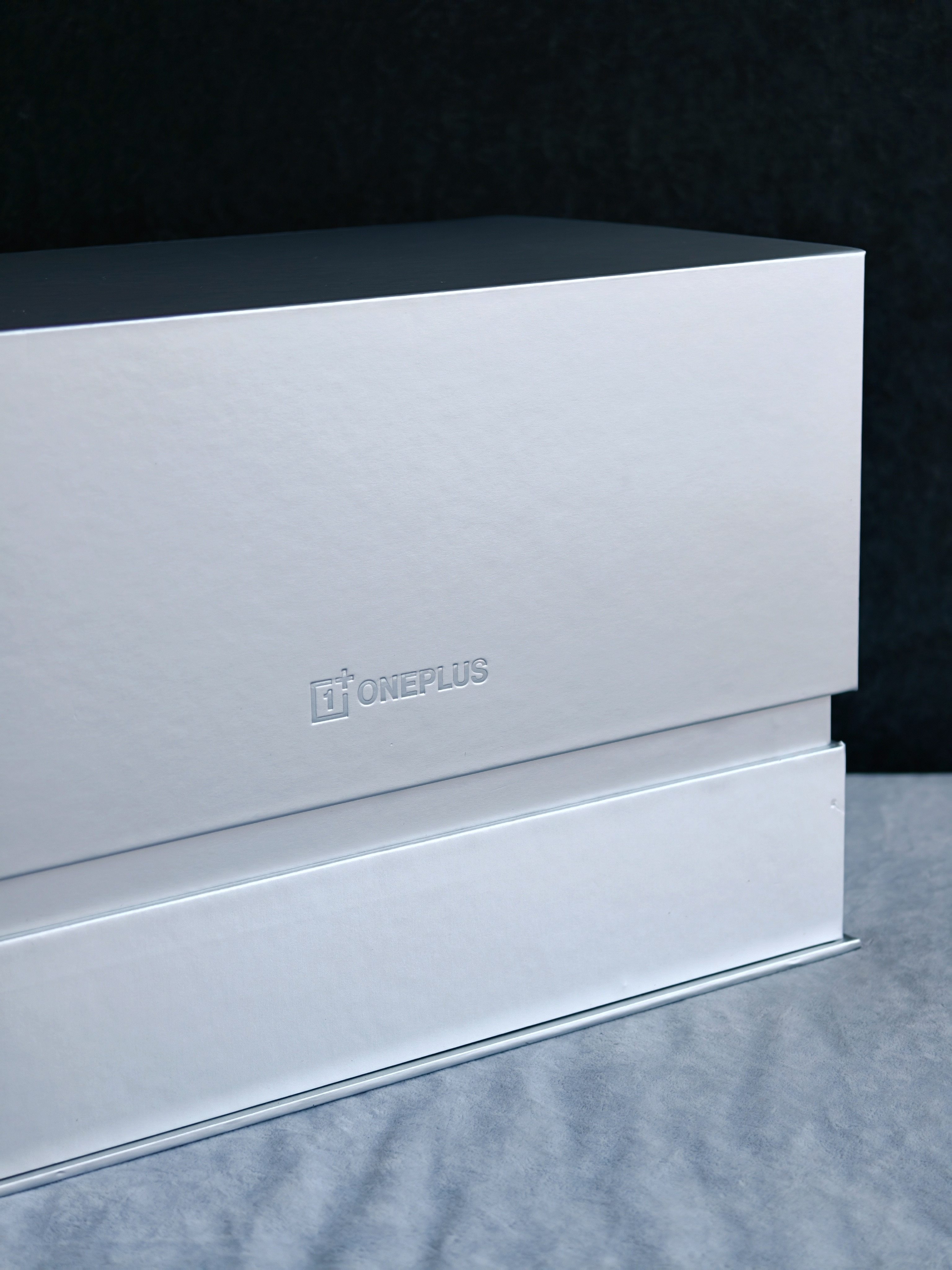 一加Ace6T说：既然我来了，你们这些普通手机都可以去休息了休眠仓已开启，性