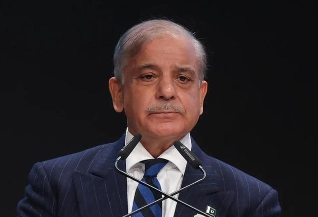 巴铁真的好猛：宣布跟伊朗的新动作，在特朗普背后开了一枪。巴基斯坦近期宣布启动