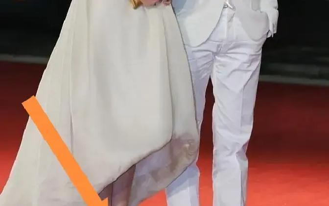 别替林心如遗憾了。她没选苏有朋，才是对感情最清醒的算计。荧幕CP的剧本再甜，