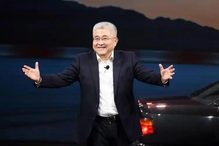 最懂沃尔沃的人回来了！段建军接棒袁小林5月11日，沃尔沃汽车官宣重大人事调整