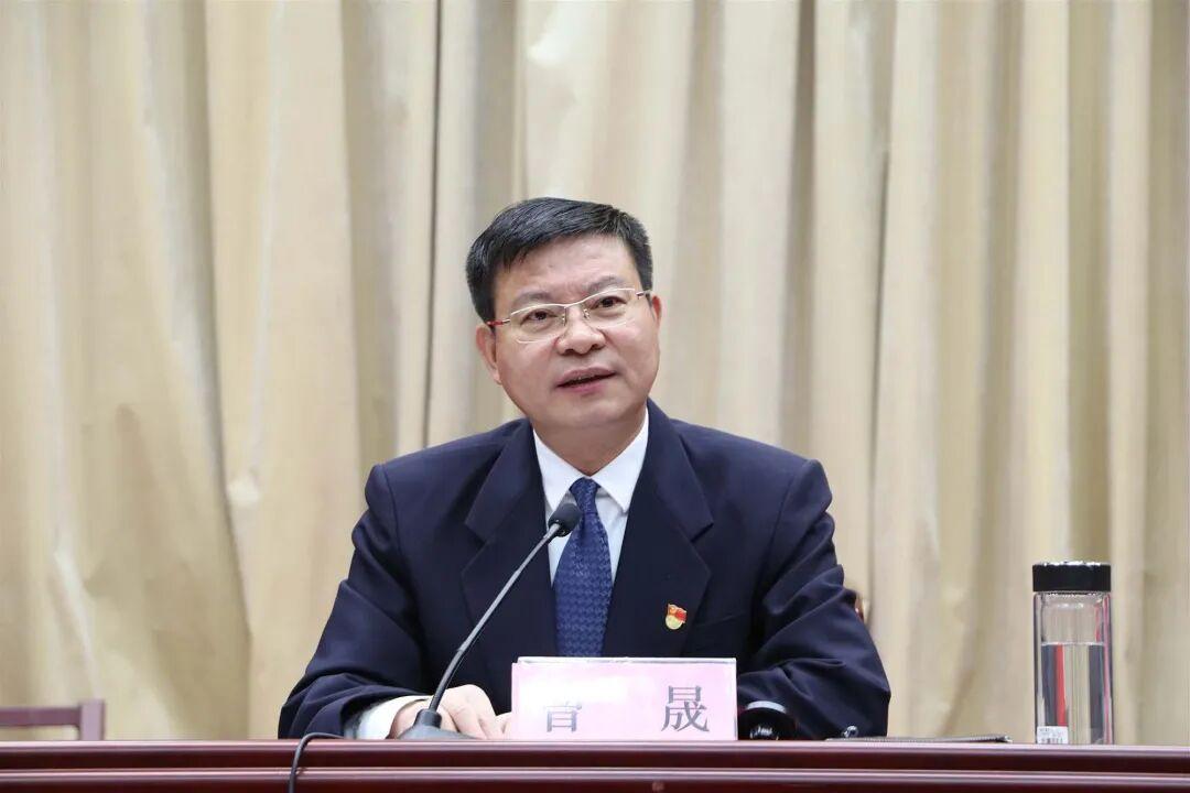 国家反腐之风刮到了湖北昔日全国优秀县委书记被查，荣誉不等于防腐“护身符”