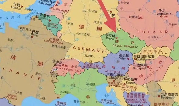 说捷克是“急先锋”其实并不夸张，近年来捷克在多个国际场合上展现出对中国的强
