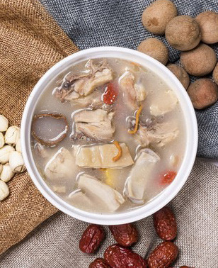 养腿不能光靠运动，这3样食材也要跟上，腿脚更灵便很多中老年人知道“腿不好要多走