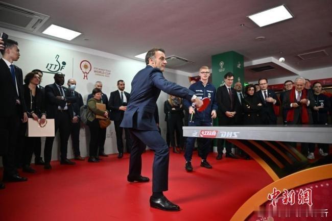 甜度超标！马克龙中文喊“莎莎”约战孙颖莎，成都上演最萌乒乓外交✨12月5日