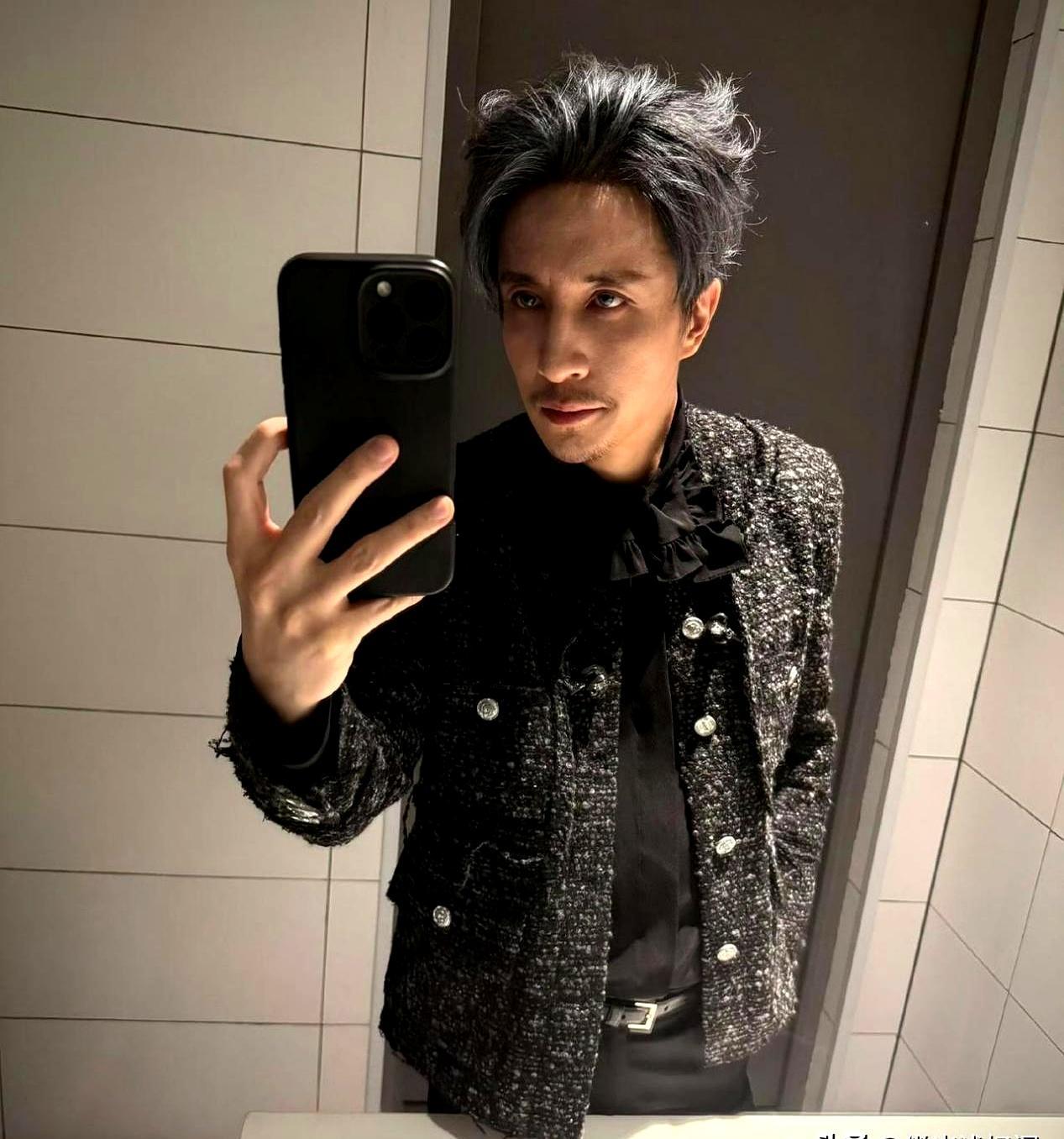 流量时代，自证清白是最愚蠢的公关死法。女方连发数十条动态，甩出聊天记录，细