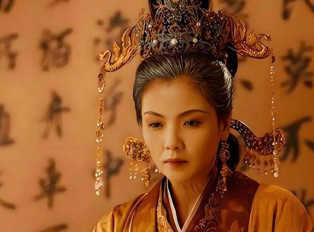 宋朝皇后身边的宫女，摇身一变成了皇帝的宠妃，还生下一位千古明帝。皇帝的宠妃也并非