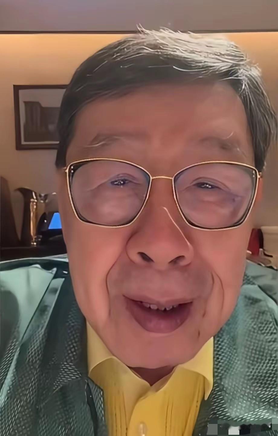 我有种预感，胡枫有个遗憾，不是因为没有结婚，而是因为相伴59年的爱妻吕咏荷走
