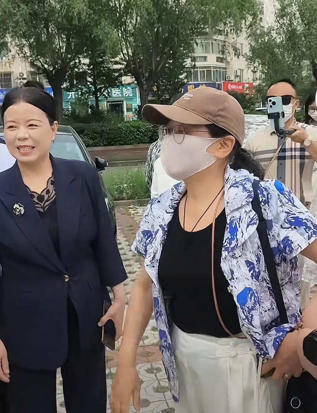 很感慨，泪目了！柴桑，许姚，四宝，这家人太不容易了，在泥泞中挣扎了这么久，每个