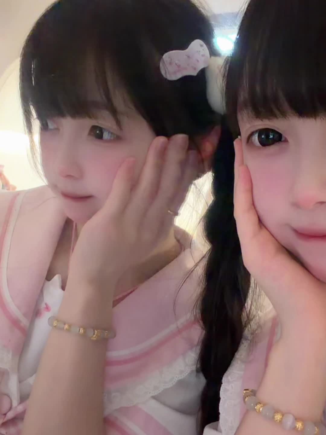 双麻花辫 萌妹和甜妹