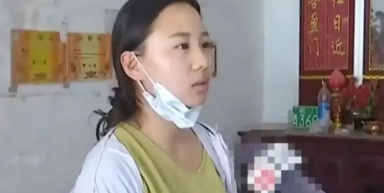 父母车祸去世，巨额赔偿款不知去向，家里唯一的房产也过户到亲姑父名下，两个年幼的孩