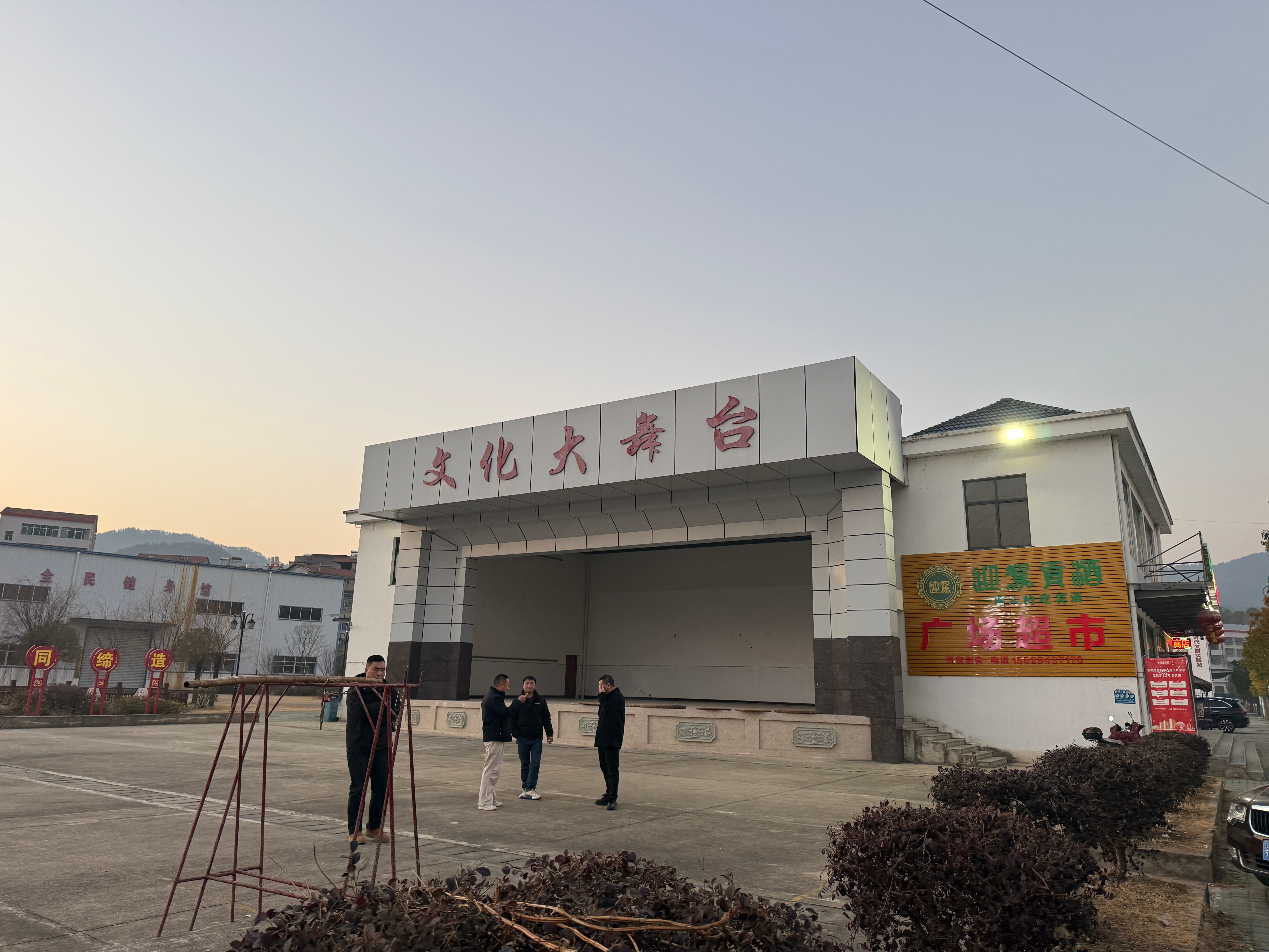 乡下转转，感受一下田园风光！