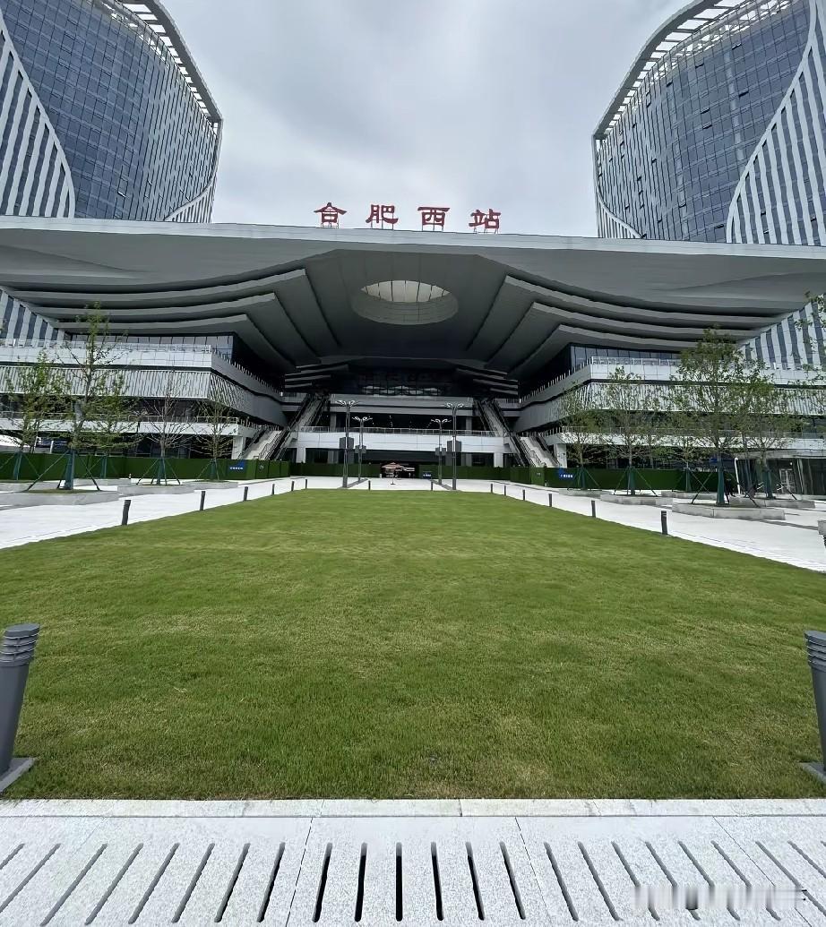 黄山，庐江，寿县，桐城等地，10月11号开始，每天都有直达北京的高铁开行了安徽