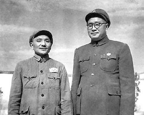1947年，刘伯承在大别山偶遇一捡粪老农，只因老农随口的一句话，就让他识破