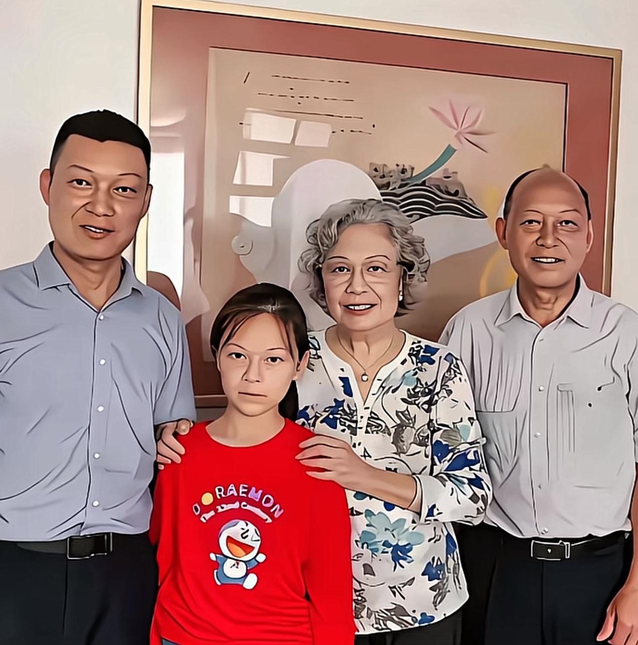 他们都是革命先辈的后代。我敢打赌，能把这四位认出来的，绝对是历史课代表，我立即拜
