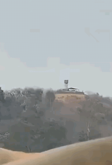 记得火箭炮是范围攻击，怎么泰柬装备的火箭炮能炸出了三发连中的制导效果，难道是搞到