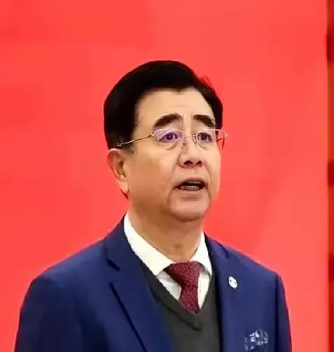 U23国足决赛0-4输给日本队，你是不是以为足协又要开骂了？宋凯主席的操作直接让