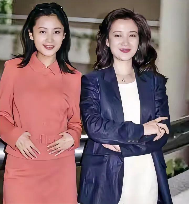 陈红那时候是真好看，美的同时还水灵。