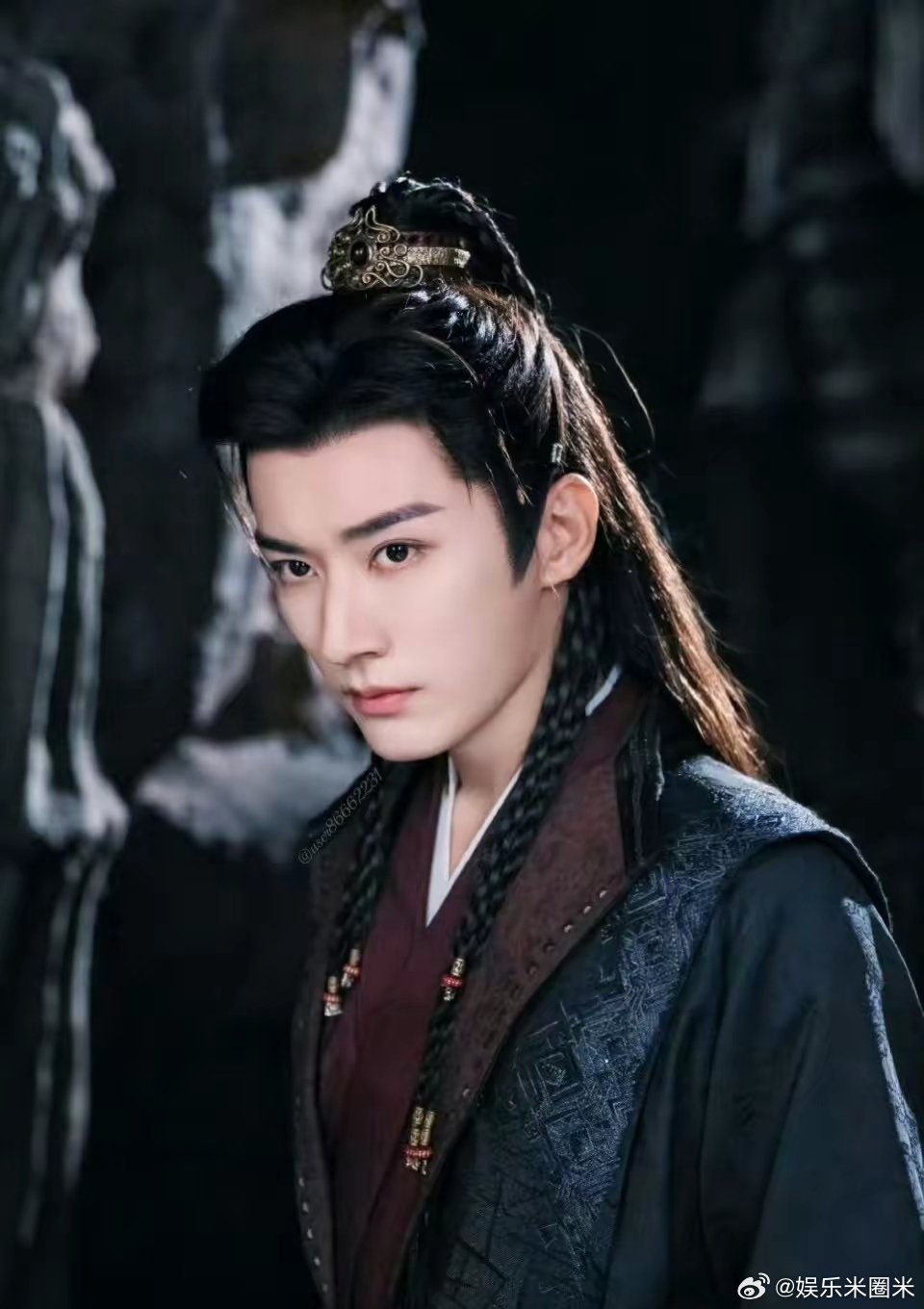 刘学义新剧搭档杨幂欢瑞真的耽误人呀，刘学义在欢瑞那么多年愣是没红，离开欢瑞后事业