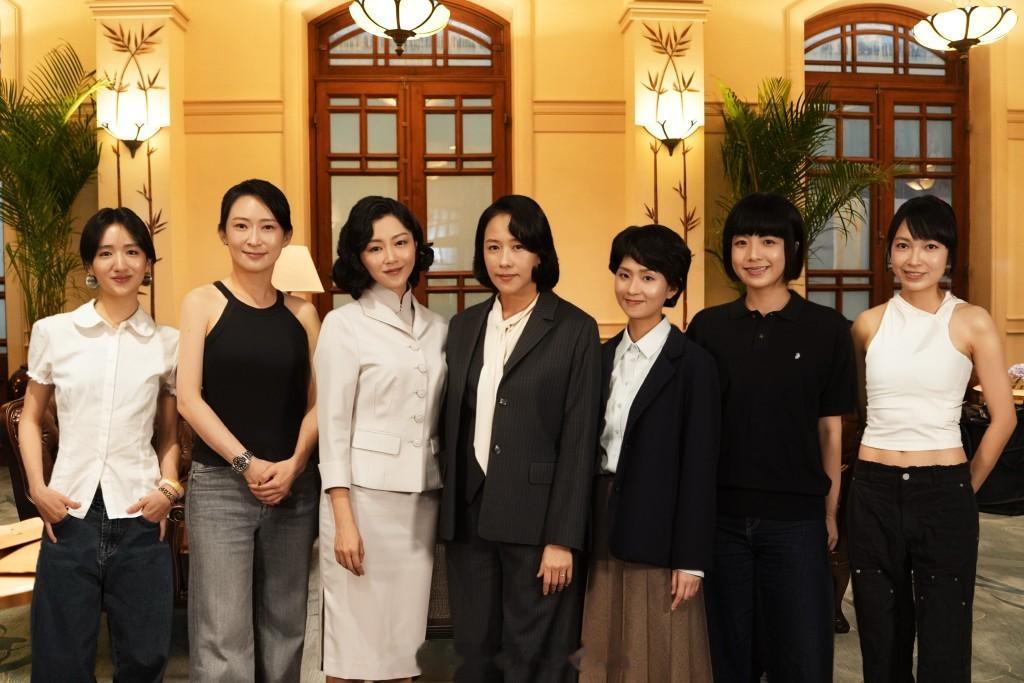 一九七一｜黄子华、许冠文、卫诗雅原班人马全数回归，林嘉欣重磅加盟，《破·地狱》导