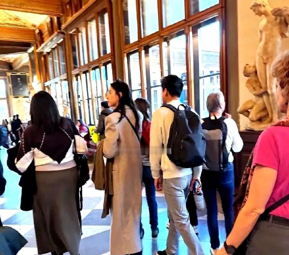 霍家二公子这事，基本定了。他直接把娜然带到80岁老爷子霍震霆面前，就在意大利，一