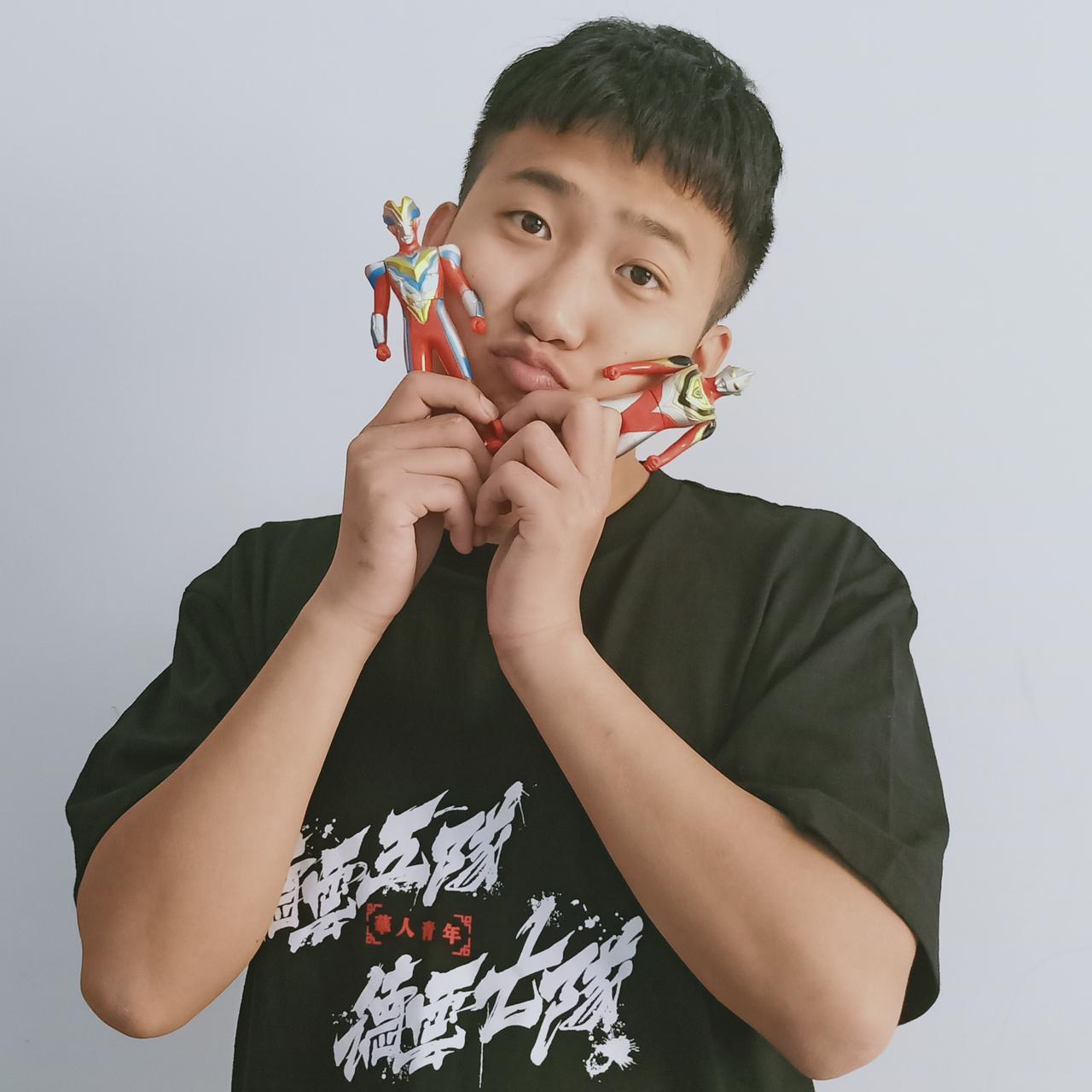 孟鹤堂发文证实，党霄咏要办个人专场，下个月在上海德云社举办！来自孟鹤堂、党霄咏的
