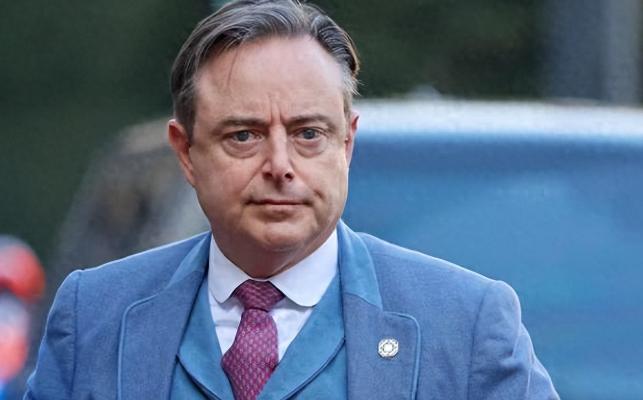 比利时首相彻底变脸，半年反转对华立场，逼欧盟对华强硬？半年时间，比利时首相彻