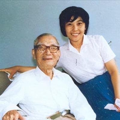1967年，妻子去世后，快80岁的茅以升就和6个孩子商议，想要续娶。当他说出女人