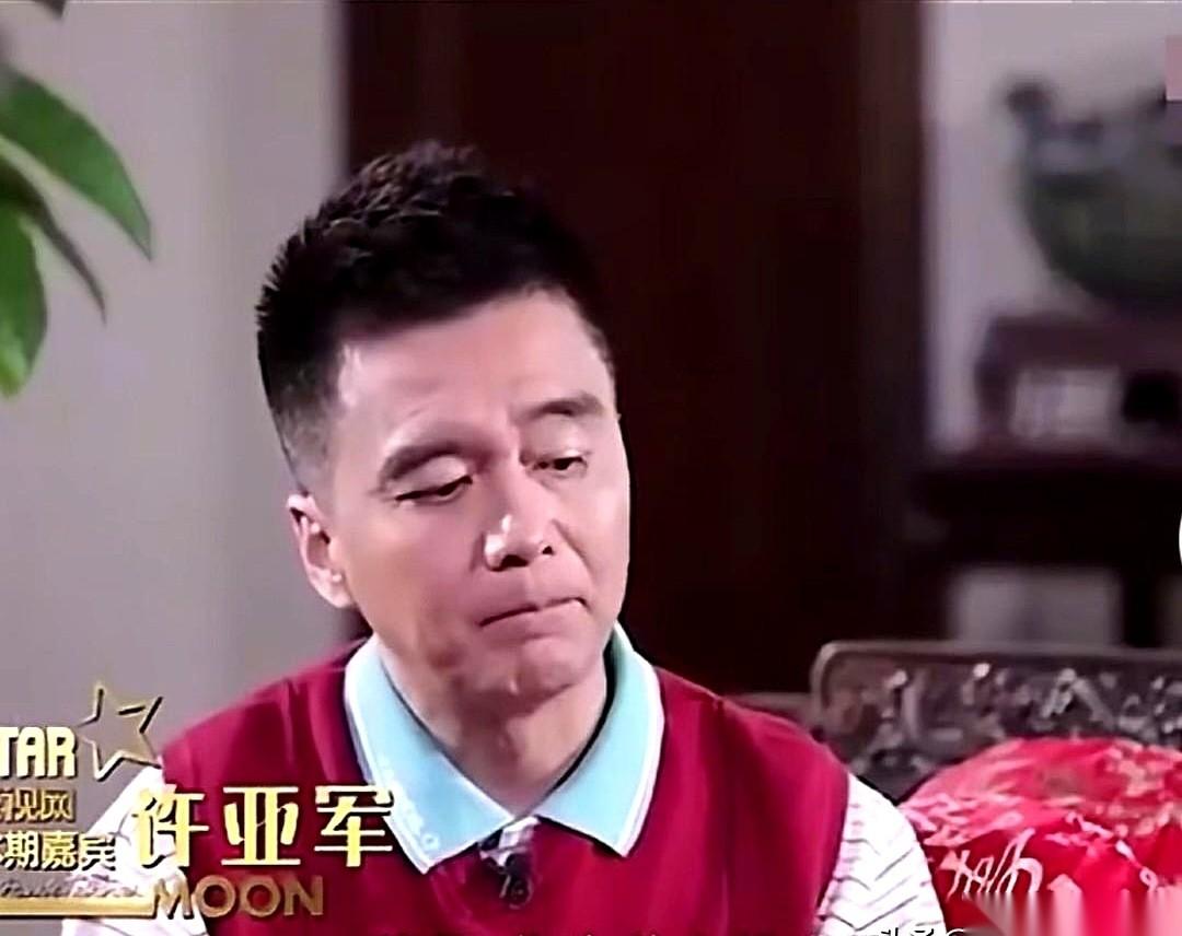 他儿子问他：爸爸，我为什么有好几个家？他说：因为爸爸妈妈爱你，所以给你准备了好