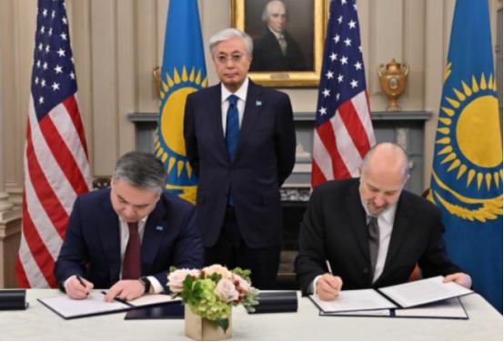 刚签了几百亿的单子，结果到发货时却傻眼了！哈萨克斯坦这时想起好邻居中国，想借道，