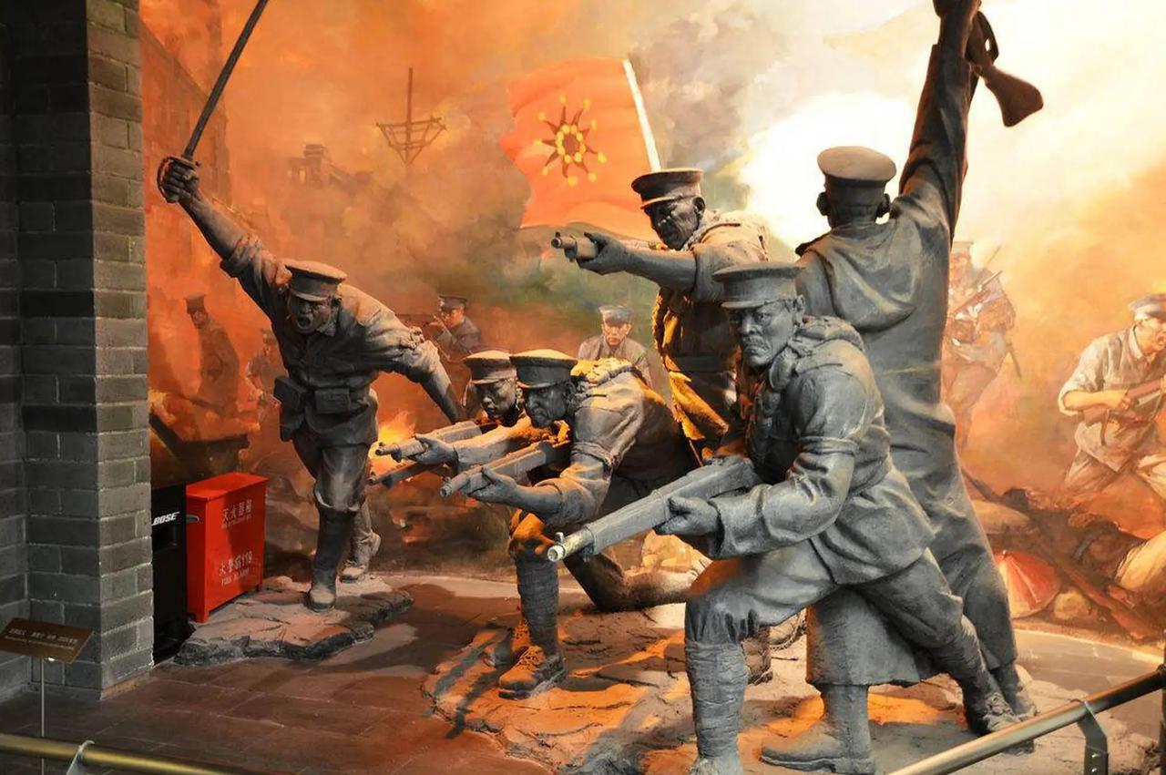 南京博物馆事情发酵这么多天了，就没有人注意到庞氏家族，还是反清大英雄？说说教科书