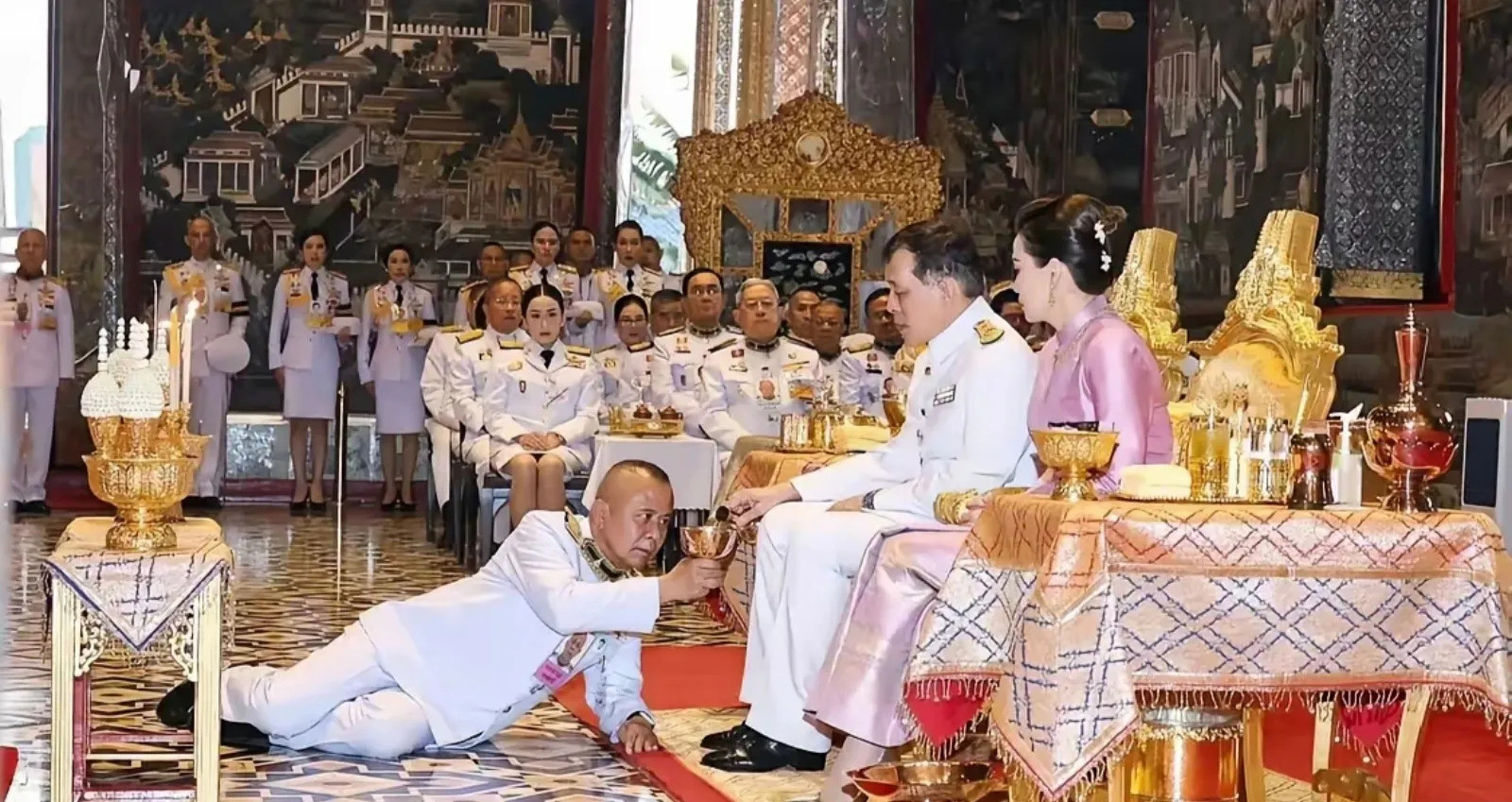 泰国国王权力大到你无法想象你知道吗？在泰国，国王简直就是