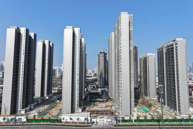 高层住宅正在变成中国城市的定时炸弹？台风一刮，你就会发现高层住宅有多可怕。