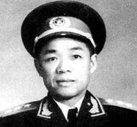 毛主席多给韩先楚面子？八大军区司令员对调，别人都好说，毛主席特别照顾韩先楚的情绪