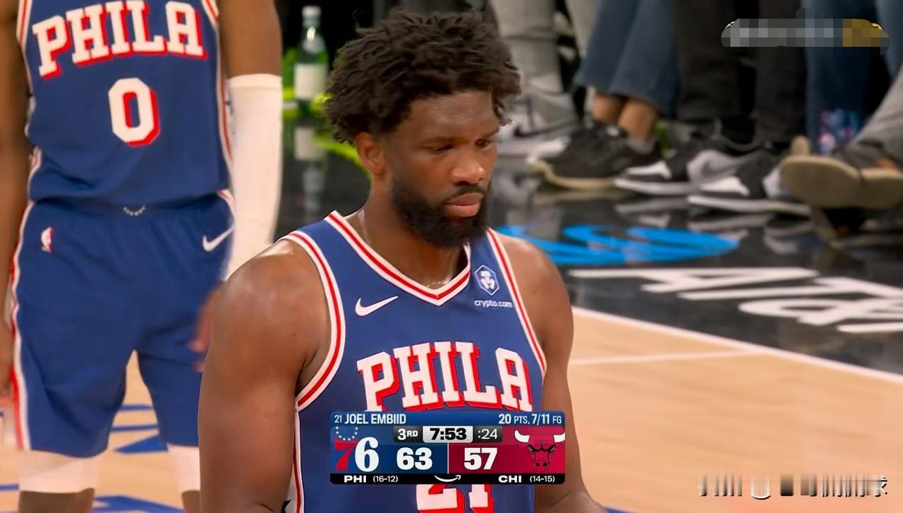 76人超级巨星恩比德真是太心累了！今天76人在客场以102：109不敌公牛，此役