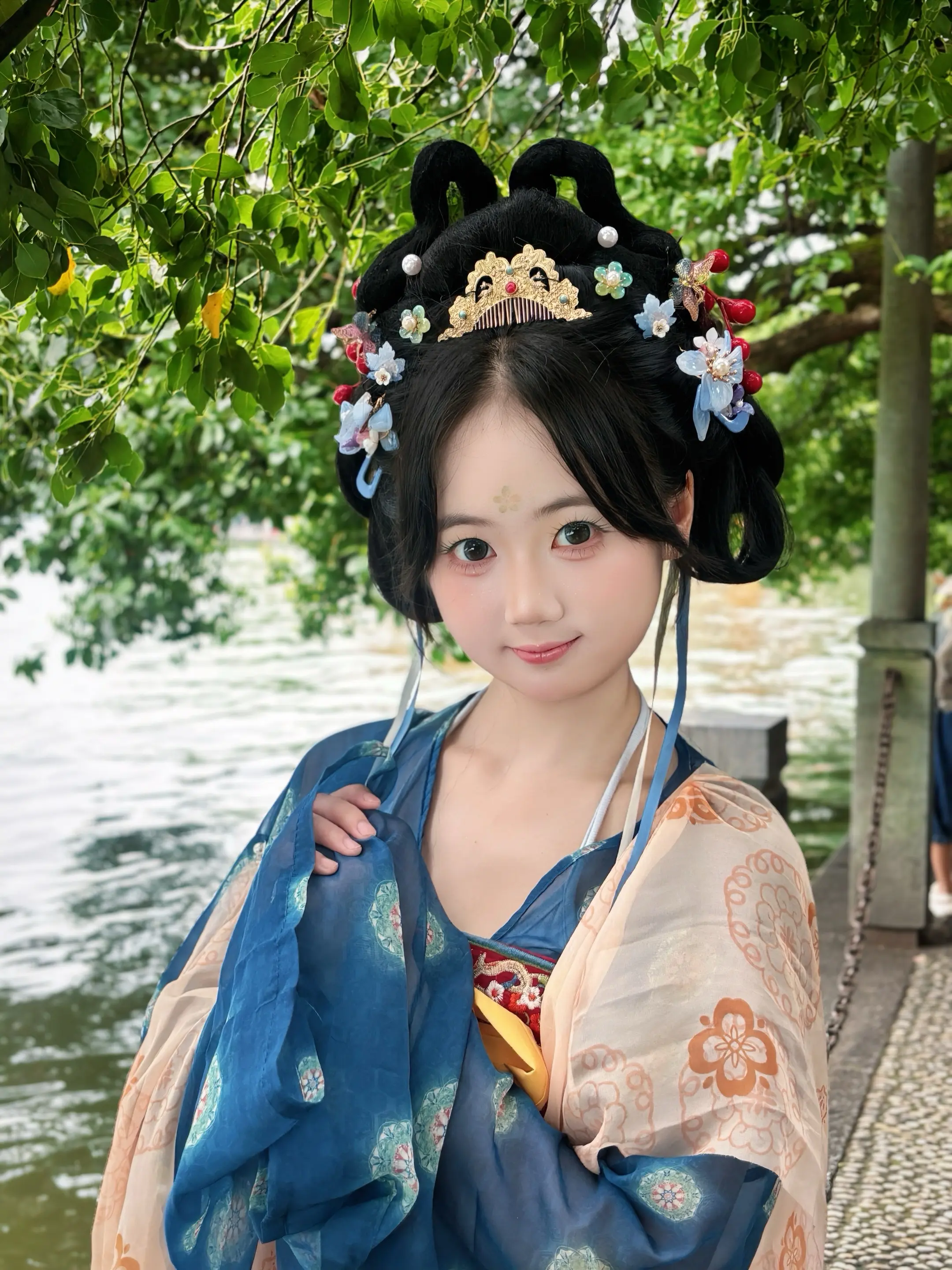 夏天在蝉鸣，我在想你。
