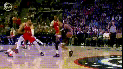 湖人后悔不？马威19+6：我让布克（21+10+9）差点3双。今天布克的9个助