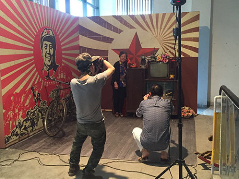 复古!广州最后一家黑白手工冲印照相馆,出来的