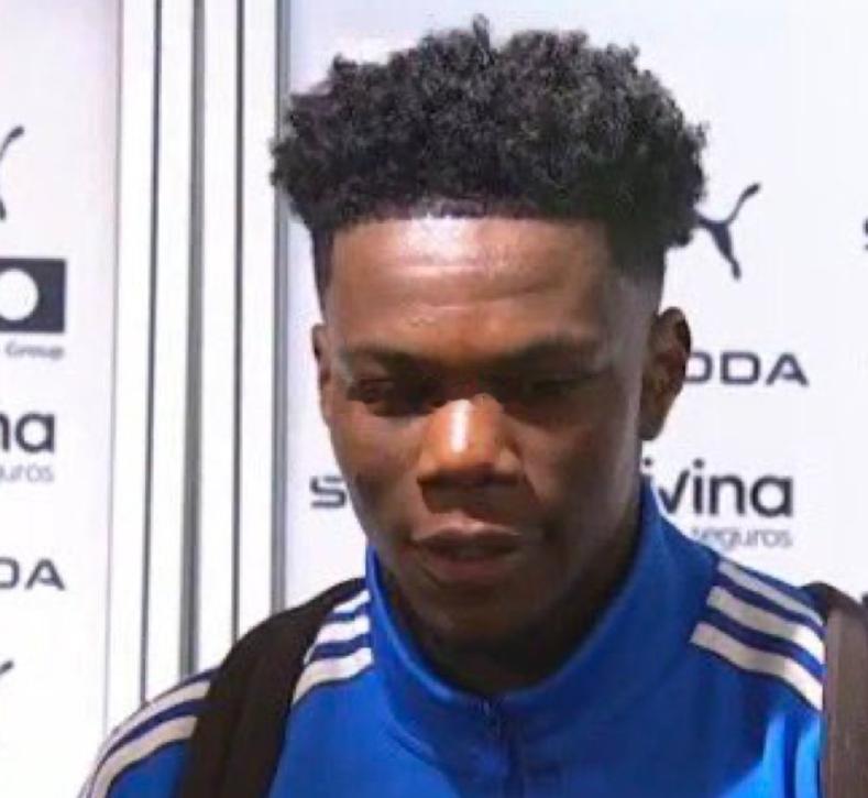 北京时间今天凌晨，皇马在西甲比赛中客场2-0击败瓦伦西亚。赛后皇马中场大将楚阿梅