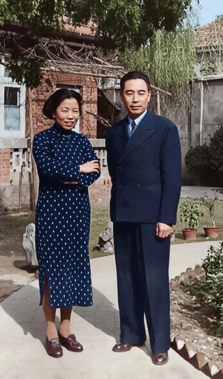 1959年周总理出差回西花厅，刚进门脸就沉了，扭头直接住去了钓鱼台，怎么劝都不肯
