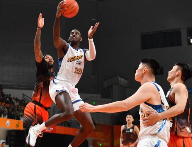 北京时间12月8日，今日的CBA俱乐部杯有两场比赛，A组的赛程和对阵如下：第