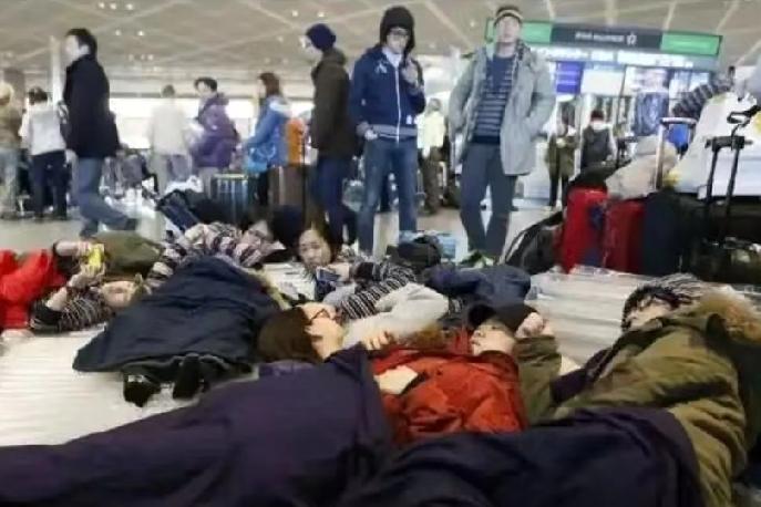 12月2日，《纽约时报》报道:“中日关系紧张之际，中国官媒称，12月超40%前往