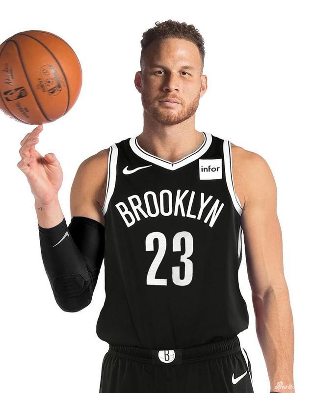 布雷克·格里芬选出了他心中的NBA历史最强阵容：👨‍🍳斯蒂芬·库里（St