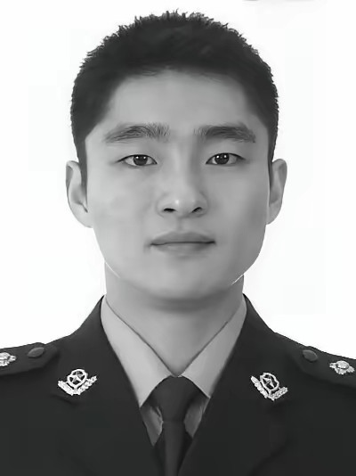​​​​张建文，1986年生，江苏淮阴人，三级警长、二级警督，2010年参加公安工作，2014年入党