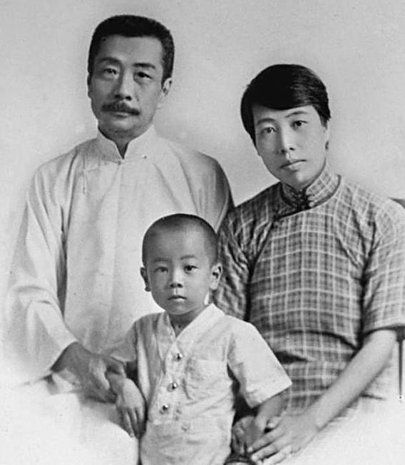 1952年，鲁迅妻子许广平问周总理：您没见过鲁迅，为何称呼我为婶母？ 很多人