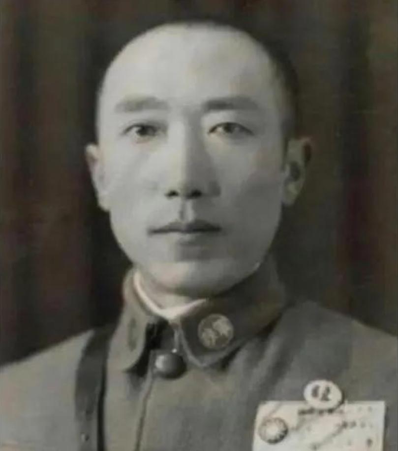 1941年，山西土匪乔日成投降日军后，日军中将黑田亲自带着一万多人包围了他。乔日