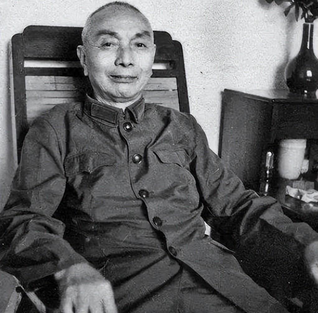 1981年，杜聿明重病，郭汝瑰前去探望：“你明知我是共产党，为什么不揭发我呢？”