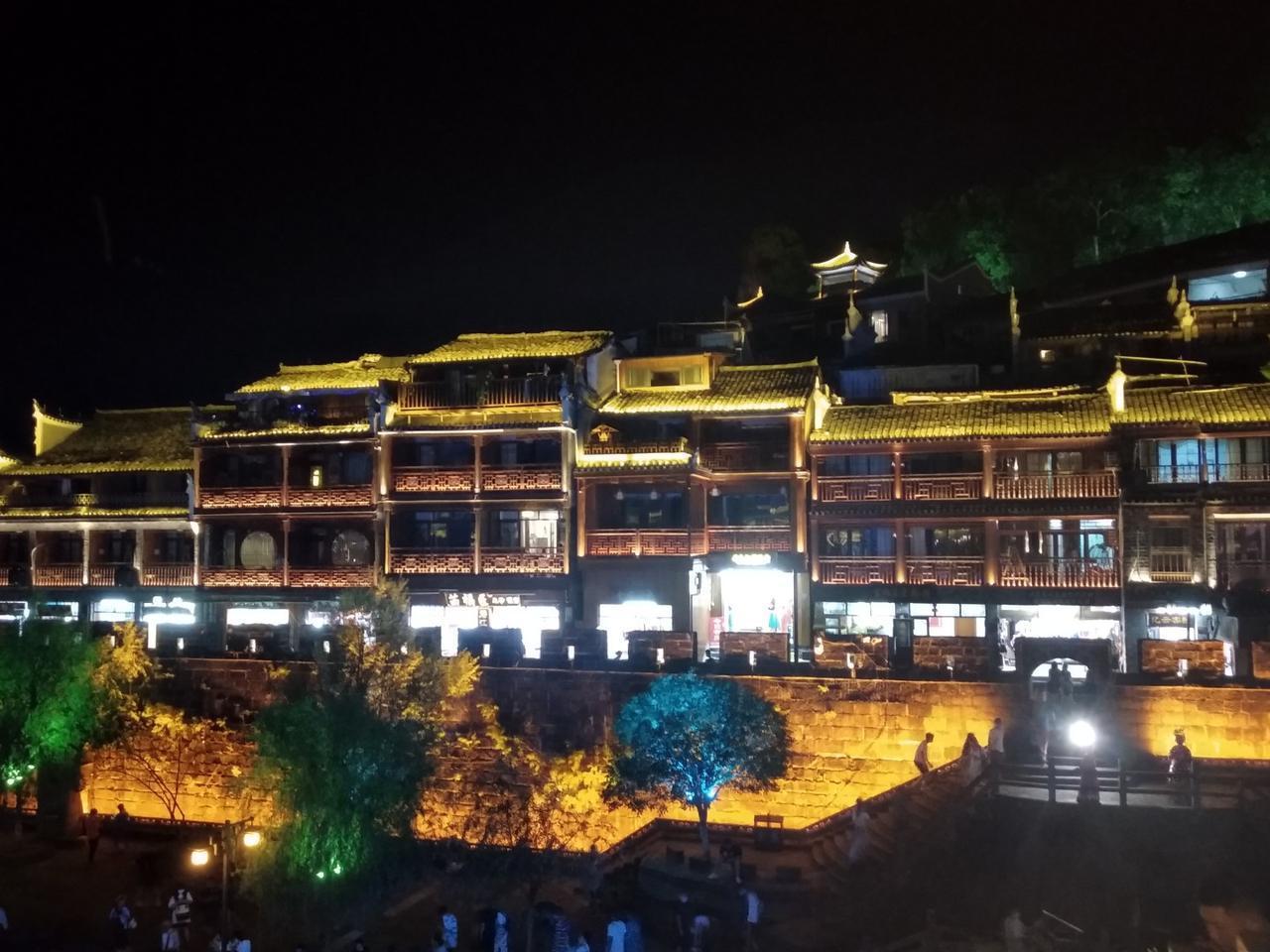 两位冠军侯,结局大不同第一位冠军侯,就是