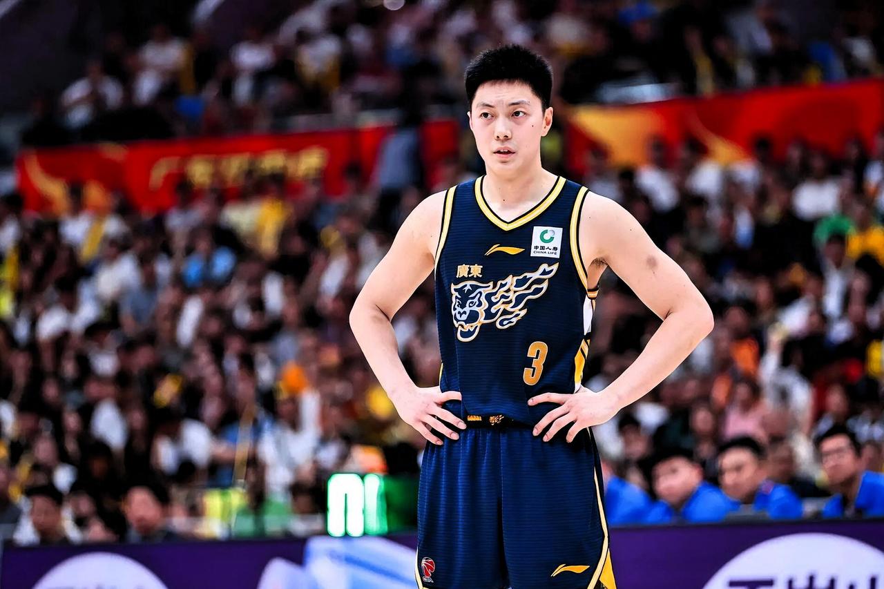 广东男篮2026休赛期引援目标优先级清单核心原则：先补内线根基，再升级外援