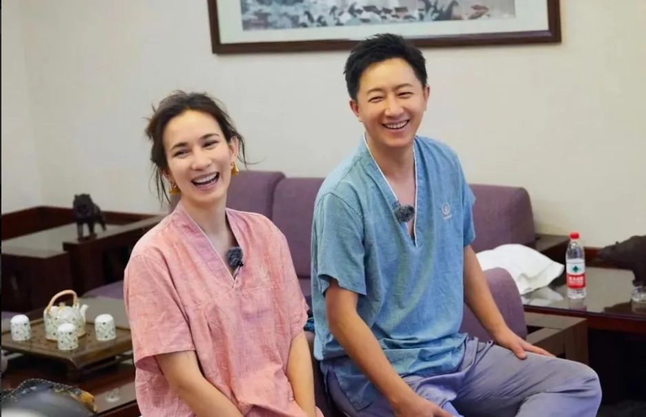 被嘲“过气”5年后，她靠高智商的“驭夫术”翻红！