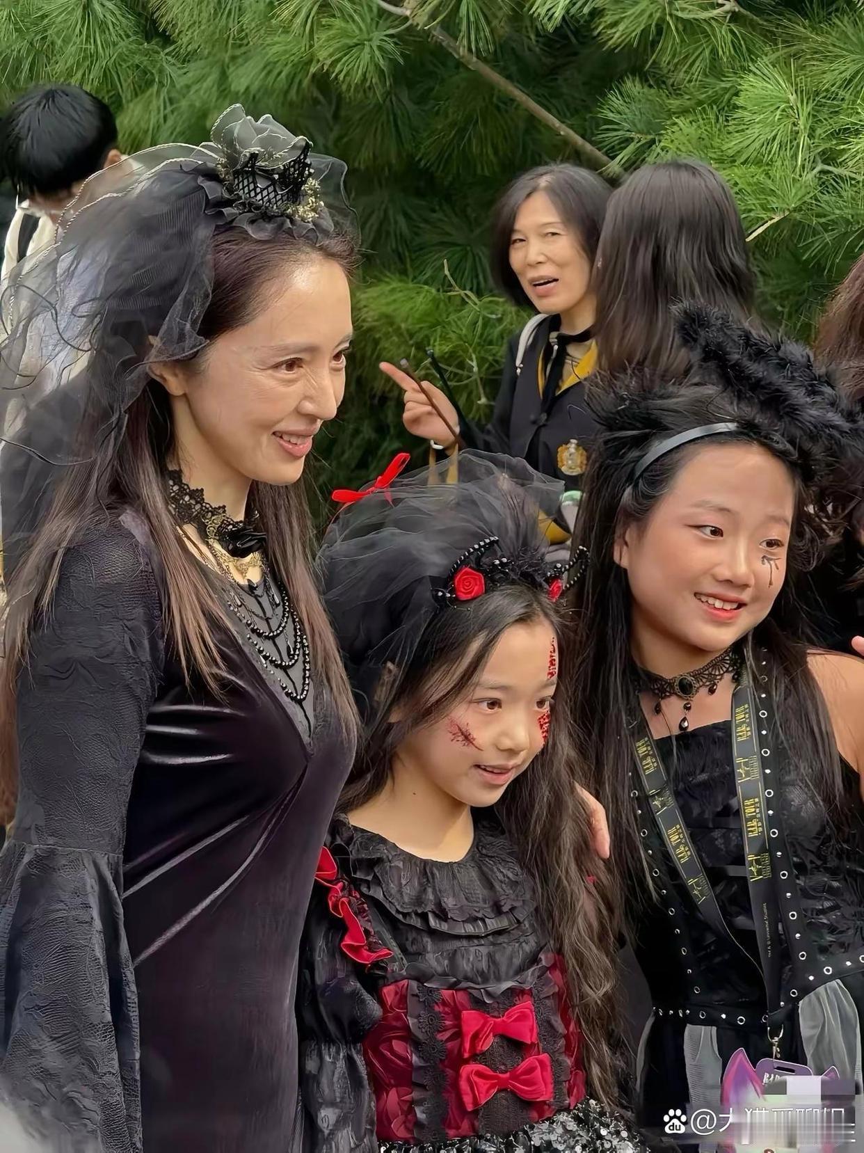 再也不用眼霜了，明星用那么贵的都抵御不了眼纹